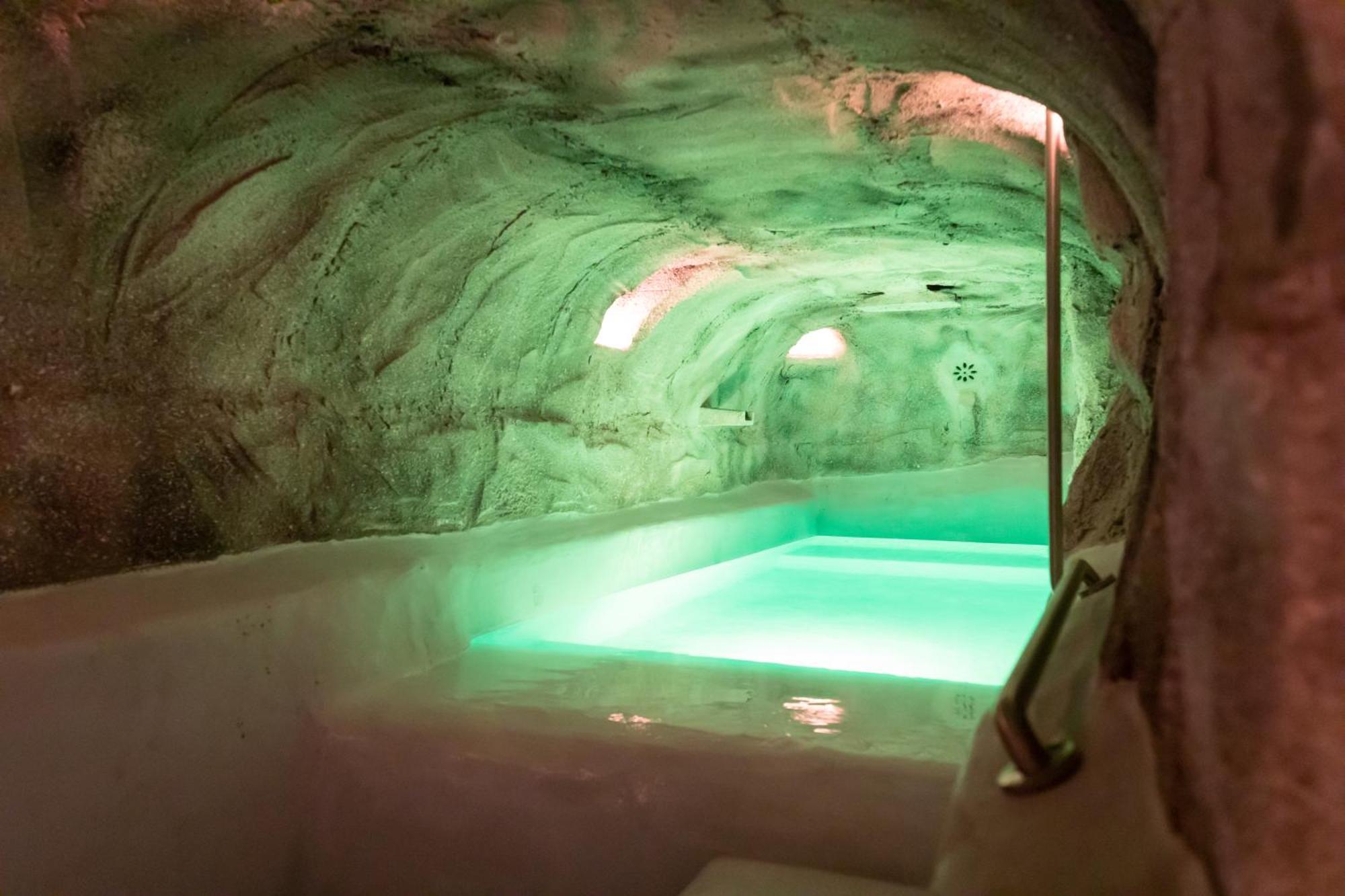 Bianco Riccio Suite Hotel Savelletri Екстериор снимка