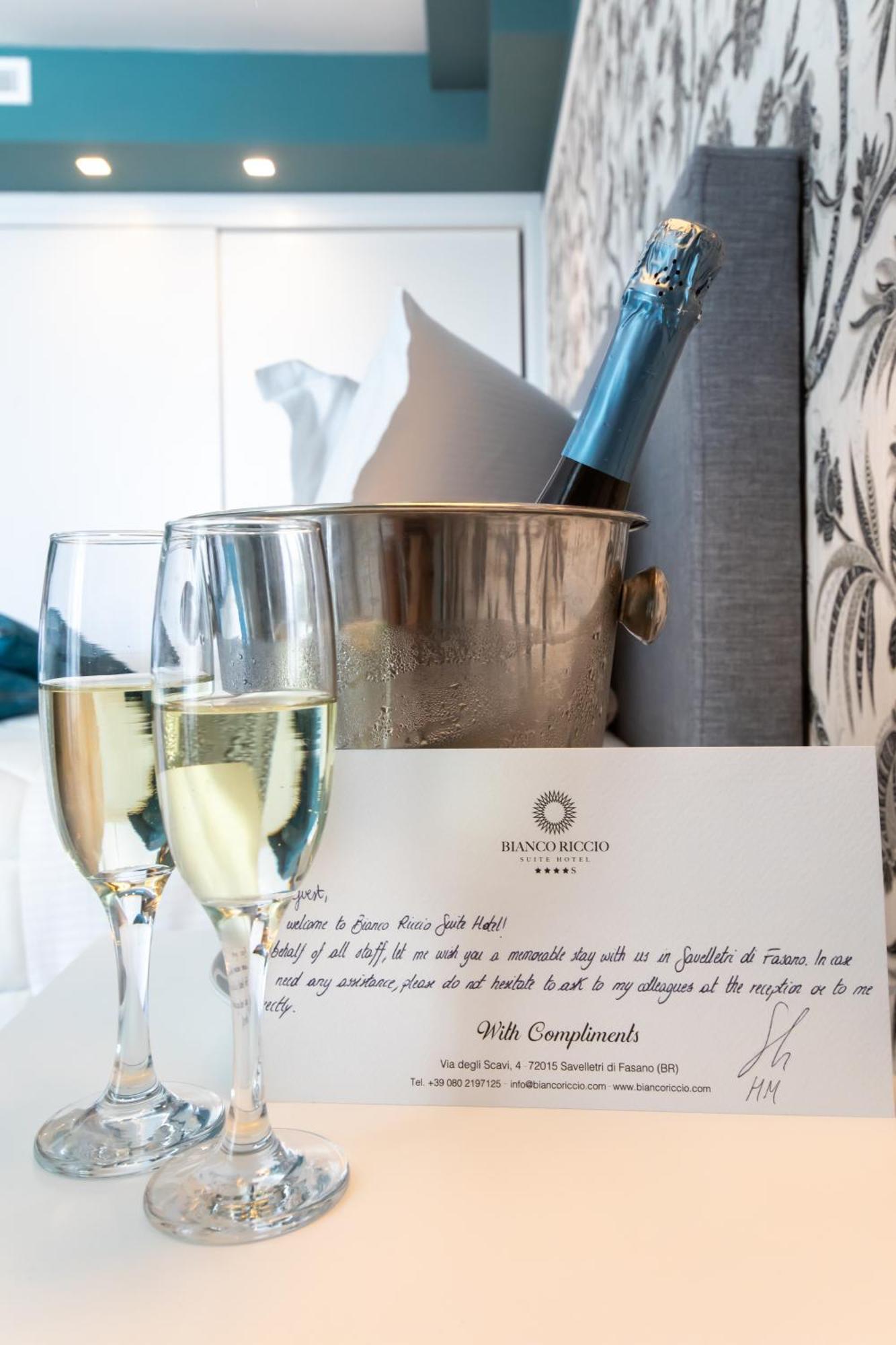Bianco Riccio Suite Hotel Savelletri Екстериор снимка